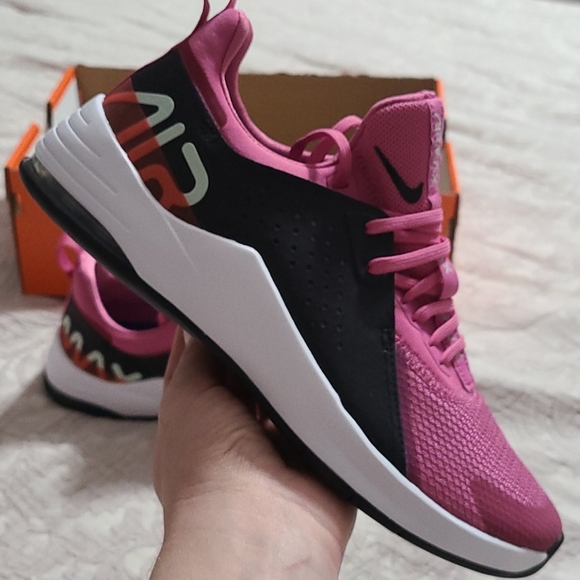 Nike Shoes - New Nike Air Max Bella TR 3 Sneaker